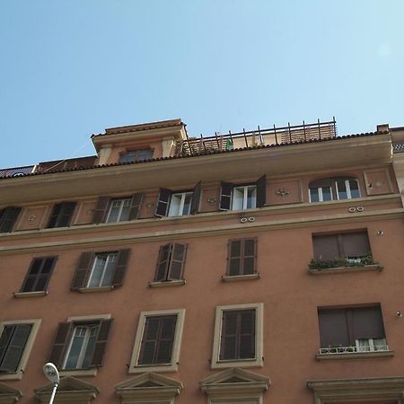 Le Suites Del Vaticano Rome Exterior photo